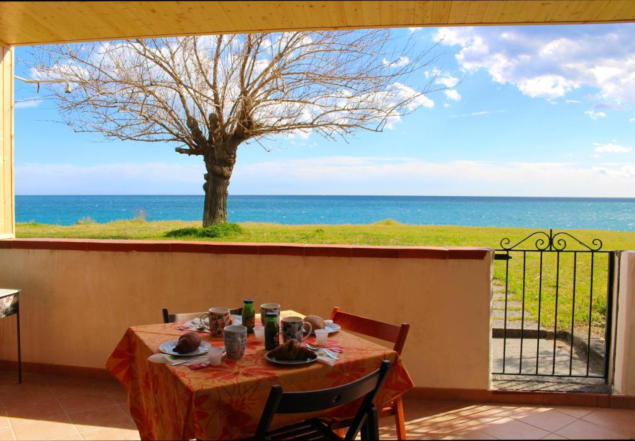 House On The Sea Vila Mascali Exterior foto