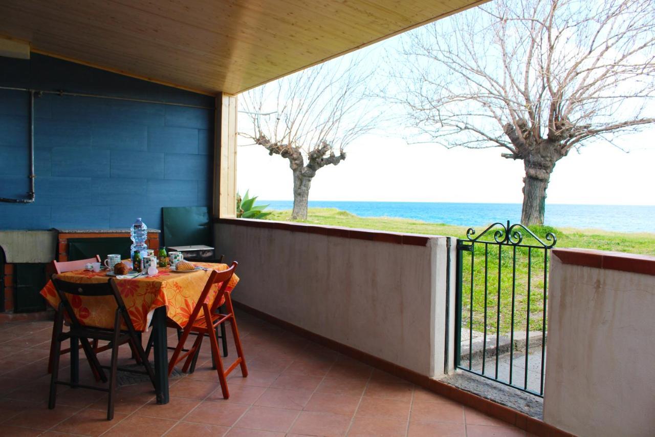 House On The Sea Vila Mascali Exterior foto